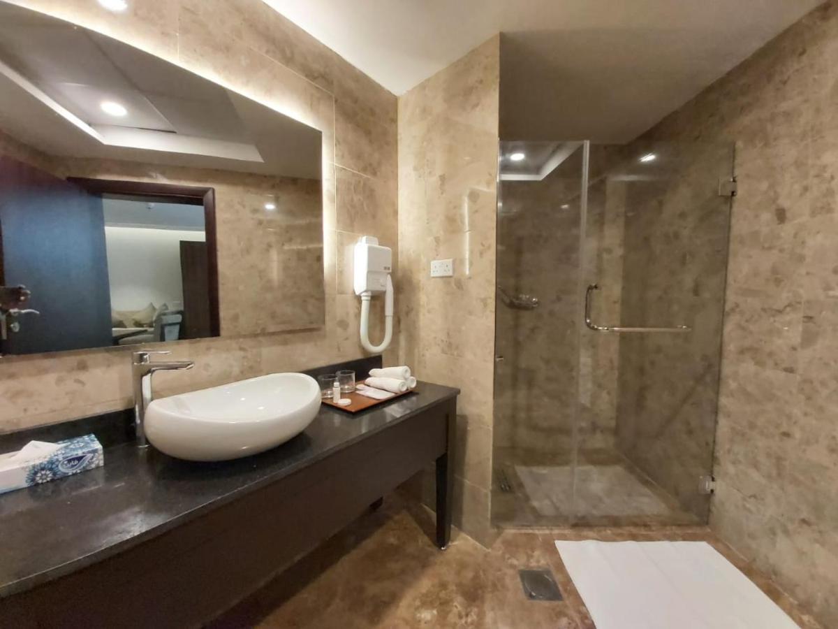 Basrah International Airport Hotel מראה חיצוני תמונה